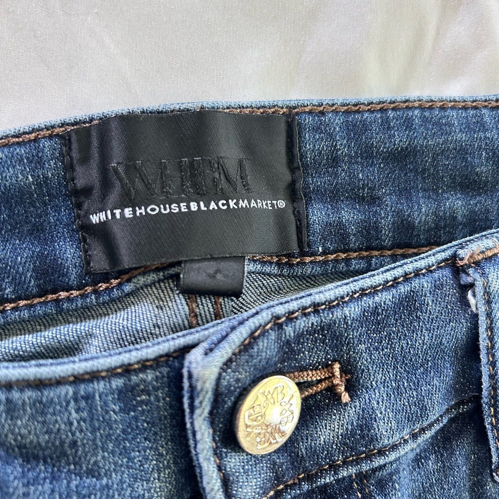 White House Black Market Mid Rise Girlfriend Everyday Soft Jeans Medium Wash